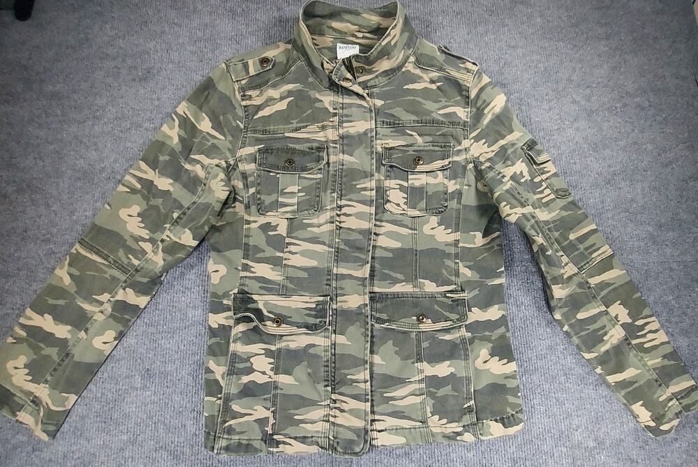 Women’s Kensie Camouflage Army Utility Jacket Women's Size L